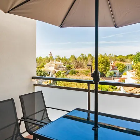 Modern 2 Bedroom With Balcony In 公寓 *