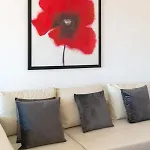 Modern 2 Bedroom With Balcony In Appartement *
