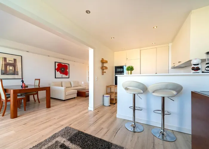 Daire Modern 2 Bedroom With Balcony In Cascais