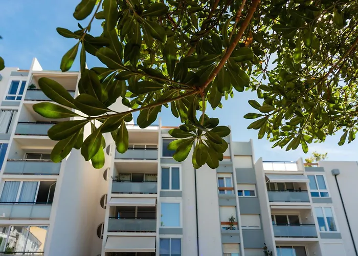 Daire Modern 2 Bedroom With Balcony In *